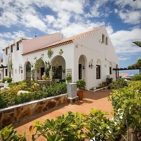 Resort Rosas El Molledo
